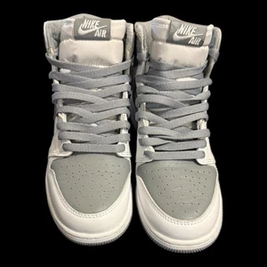 Jordan 1 Retro High OG Stealth 6.5Y/8 Women’s (575441-073) - Picture 1 of 7