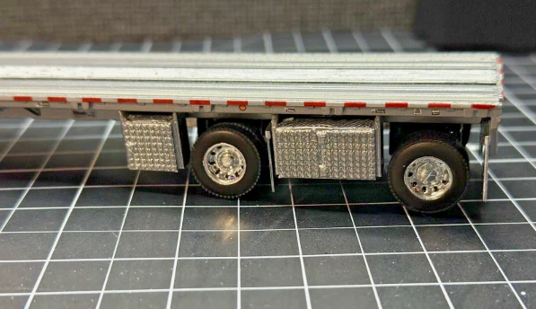 1/64 DCP PARTS TRAILER TOOL BOX (1 set (2 long 2 short ) - Image 1 of 4