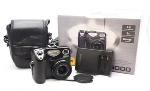 Cámara digital Nikon Coolpix 5000 5,0 MP 3x zoom óptico + caja, estuche y manual - Imagen 1 de 9