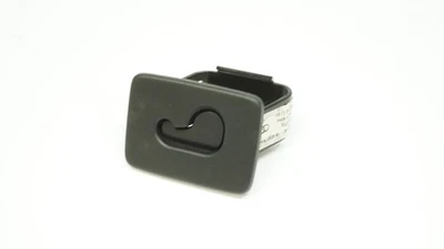 Suporte de gancho para cabide Audi Q5 SQ5 09 - 17 - Esquerdo 8K9861735A - Imagem 1 de 2