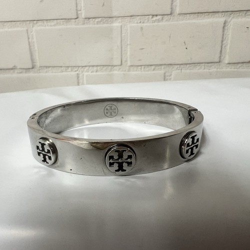 Bracciale Tory Burch Miller con cerniera a perno tono argento