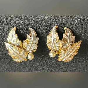 Pair Vintage Toledoware Leaf & Faux Pearl Clip On Earrings - Picture 1 of 7