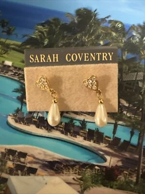 Brincos vintage estilo vitoriano de cristal Sarah Coventry gota de lágrima dourada - Imagem 1 de 3