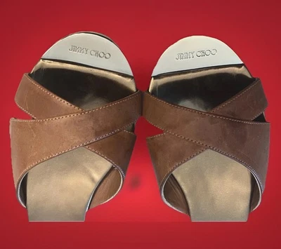 NUEVO Zapatos Jimmy Choo, 37, Logo Dorado, España, Cuña Plataforma Corcho, Sandalias Marrón Foto 1 de 4