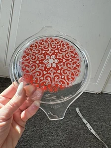 Vintage Pyrex Celtic Floral Casserole Lid 470-C Red Promotional Filigree Flower - Picture 1 of 3