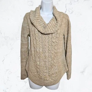It's Our Time Pullover mit beige/hellbraunem und weißem Kabelstrick Halsausschnitt Gr. S - Bild 1 von 5