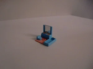 GALOOB My Pretty Dollhouse Furniture BATHROOM LIGHT BLUE Vintage 1995 - Picture 1 of 2
