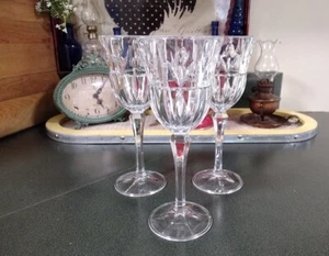 Bloque Cristal Tulipán Jardín Copas de Vino (Juego de 3) - Imagen 1 de 7