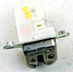 2010-18 SUBARU OUTBACK WAGON MANUAL REAR GATE LATCH ACTUATOR OEM P/N 63032FG102 - Picture 1 of 4