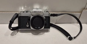 NIKON NIKOMAT EL + CINGHIA NIKON IN PELLE AUTENTICA - Foto 1 di 10