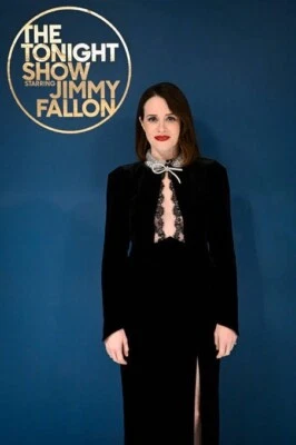 Vestido Gucci Negro Terciopelo Viscosa Midi - Con Etiquetas - PVP $10,700 AUD Foto 1 de 4