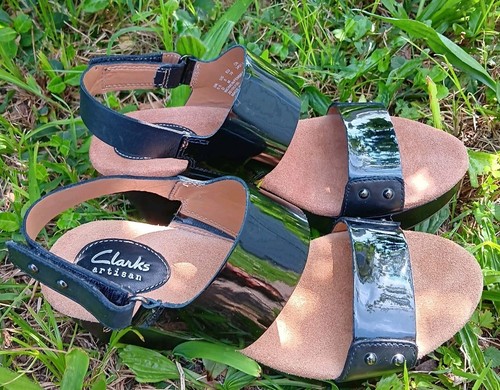 Clarks Artisan sandalo donna Casslyn Dez zeppa nero taglia 8 us intime ottimeioni