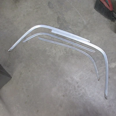 Juego de molduras ventana trasera chevy el camino gmc caballero original gm 1978-1987 Foto 1 de 4