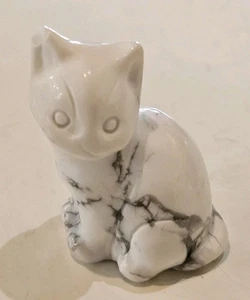 Carved Howlite Stone Cat Fettish 2 In - Picture 1 of 3