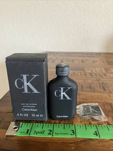 Vintage Calvin Klein CK BE Eau De Toilette Splash With Pin 0.5 fl oz/ 15 mL - Picture 1 of 5