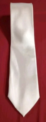 Gravata de seda Donald J. Trump Signature Collection - Cor marfim/creme - Imagem 1 de 4