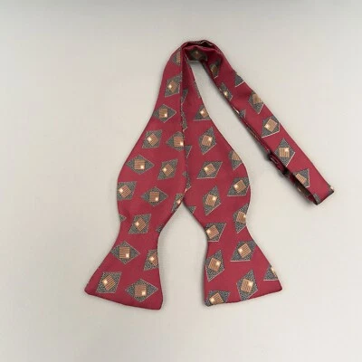 Pajarita de seda Robert Talbott roja abstracta geométrica de colección Foto 1 de 4