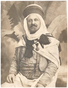 Homme algérien tenue traditionnelle avec Nichan Iftikhar Photo 1890 Alger Max - Imagen 1 de 2