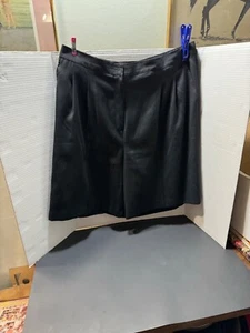 Allison Daily II, Black Bermuda Shorts, 18W, High Waist Granny - Picture 1 of 8