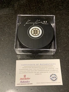 Boston Bruins Karson Kuhlman Autographed Signed Hockey Puck - Picture 1 of 2