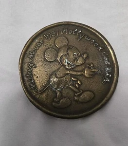 Vintage runde Gürtelschnalle geprägt Messing MICKEY MOUSE 1937 Hollywood CA - Bild 1 von 3