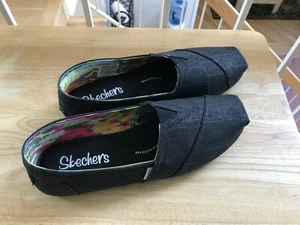 Skechers Womens Canvas Slip On Flats Size 9.5 NEW - Picture 1 of 8