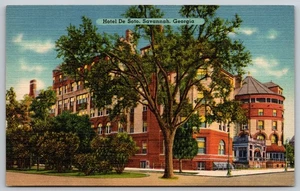 Hotel DeSoto Savannah Georgia - Postcard - Picture 1 of 2