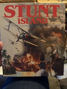 Disney Stunt Island PC Spiel Fliegen Film Simulation Big Box 1992 3,5" Disk Vintage - Bild 1 von 9