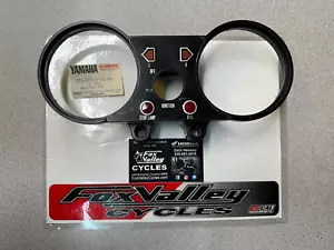 371-83519-71-98 YAMAHA METER BRACKET - Picture 1 of 3