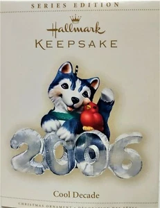 Hallmark Keepsake 7. in Serie Cool Decade 2006 Husky Welpe Ornament 2" - Bild 1 von 1
