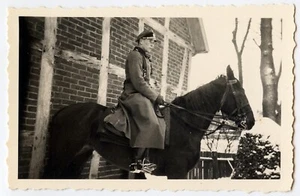 Portrait homme militaire à cheval - photo ancienne an. 1940 - Imagen 1 de 1