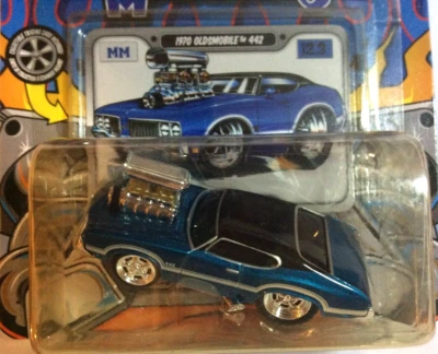 THE ORIGINAL MUSCLE MACHINES  1970 OLDS 442 1:64 DIECAST  70 OLDSMOBILE 442  - - Image 1 of 3