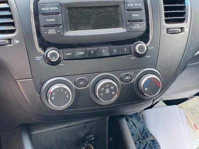 17 18 KIA FORTE Temperature AC Heater Climate Control - Изображение 1 из 3