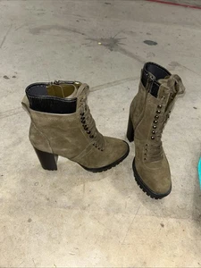 Vince Camuto Ermania Platform Combat Boots Military Green Sz 8 Suede Lace Up - Picture 1 of 6