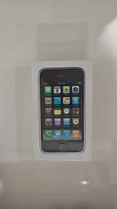 Apple iPhone 3GS 32GB (White) - Sealed - Picture 1 of 3