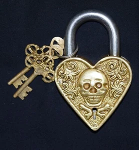 Heart Shape Door Lock Skull Design Golden Brass Victorian Style Safety Padlock - Picture 1 of 8