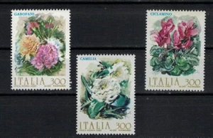 I FIORI D'ITALIA. GAROFANI, CICLAMINO E CAMELIA.. FRANCOBOLLI NUOVI ANNO 1982 - Foto 1 di 4