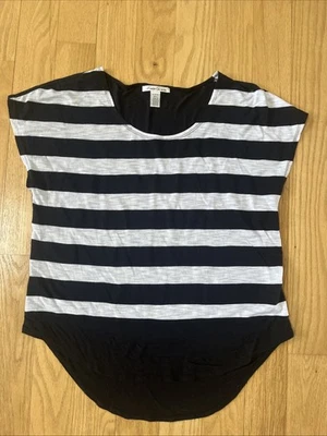 Kenneth Cole Women’s Black & White Striped Top Size L - Image 1 of 4