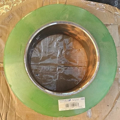 Prensa de carretilla elevadora Superior Tire 13,5x5,5x8 Cushothane XL-AC TSW-SS S135055080 Foto 1 de 4