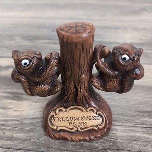 Vtg Yellowstone Park squirrel Salt & Pepper Shakers Treasure Crafts - Picture 1 of 9