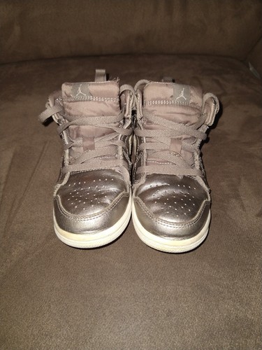 Nike Air Jordan 1 argento medio AV5172 200 bambino taglia 10C ottime condizioni