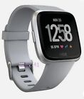 Reloj inteligente Fitbit Versa Fitness - PLATEADO/gris**