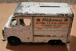 1950's INTERNATIONAL HARVESTER METRO MITE Delivery Van BANK National 4-H  - Bild 1 von 5