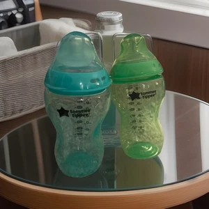 Tommee Tippee Closer to Nature Lot of 2  Bottles New - Picture 1 of 5
