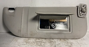 Toyota Aygo 2005-2014 FO/S - Sonnenblende vorne Fahrer - Bruch 379 - Bild 1 von 6