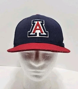 University Arizona Wildcats eng anliegende Mütze Kappe 7-1/2 blau & rot von New Era. Gebraucht - Bild 1 von 11