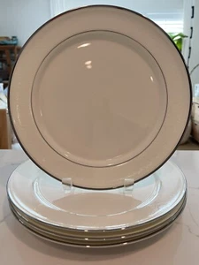 Mikasa Rochelle A4-172 Dinner Plates, bone china, Set Of 4, MINT - Picture 1 of 6