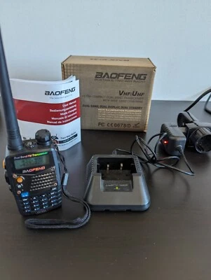 KIT BAGNINO - Radio baofeng Ricetrasmittente e Binocolo Tascabile - Immagine 1 di 4