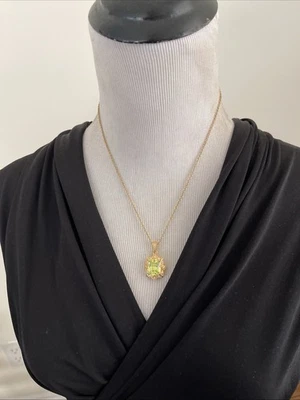 "Collar colgante Camrose Kross imitación peridoto JBK Jacki Bouvier Kennedy 18"" *403" Foto 1 de 4