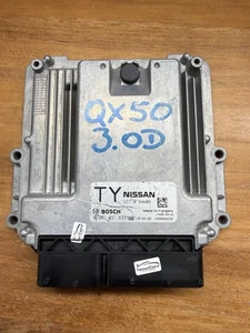 Motorsteuergerät Bosch Nissan 23710 6WW0B Bosch 0 281 031 833 Diesel Engine - Picture 1 of 2